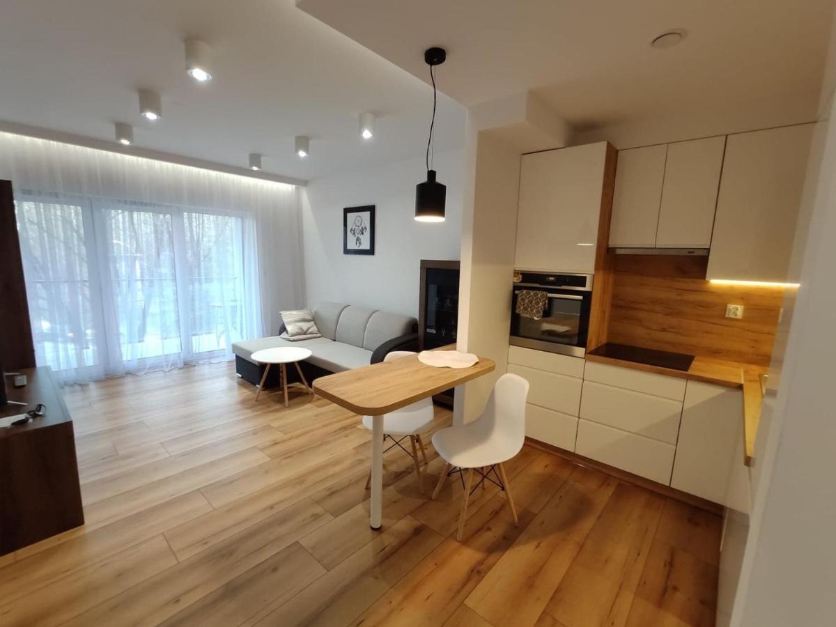 דירות ז'שוב Apartament Parkowy מראה חיצוני תמונה