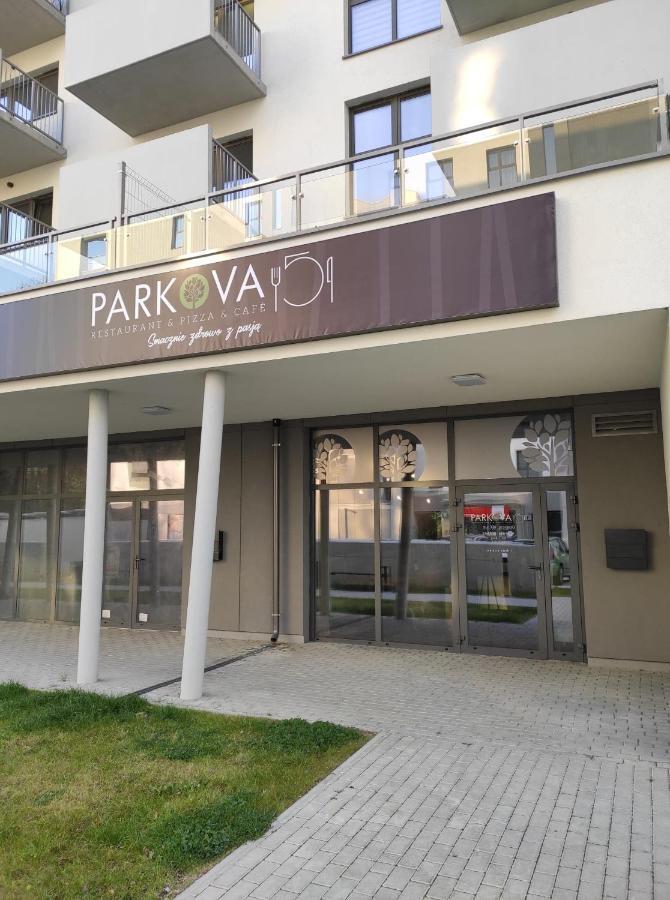 דירות ז'שוב Apartament Parkowy מראה חיצוני תמונה